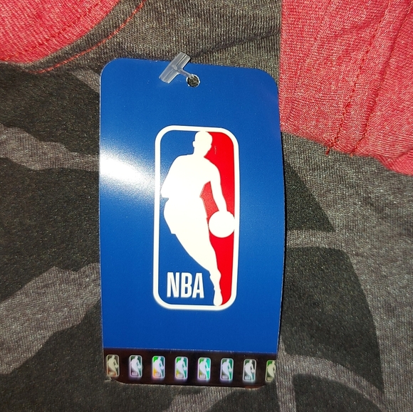 NWT Toronto Raptors T-Shirt - Picture 4 of 5